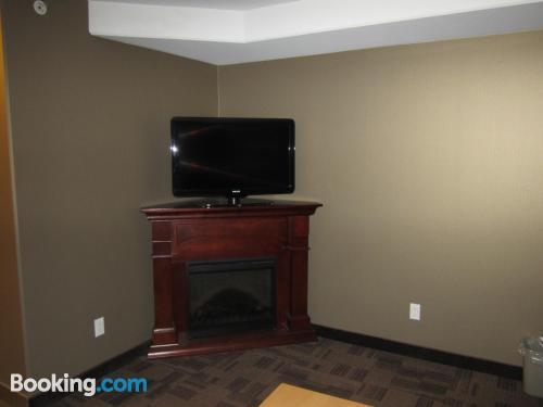 Woodlands Inn & Suites Fort Nelson Bagian luar foto